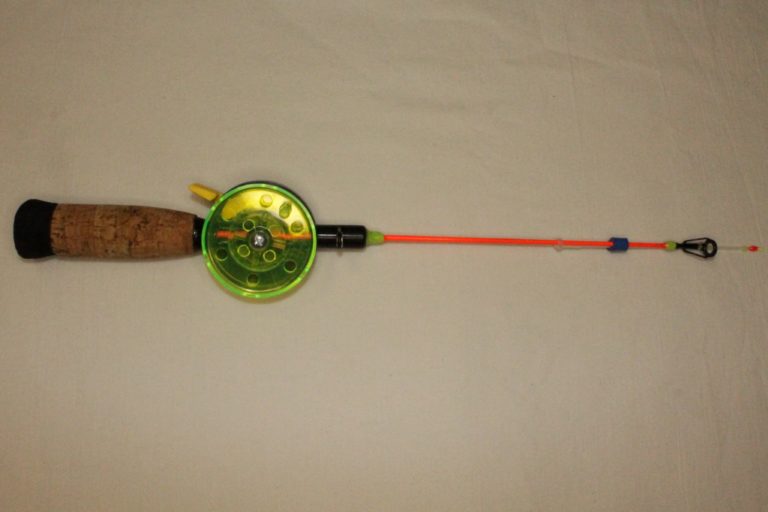 pikkudelfin filmikärjellä